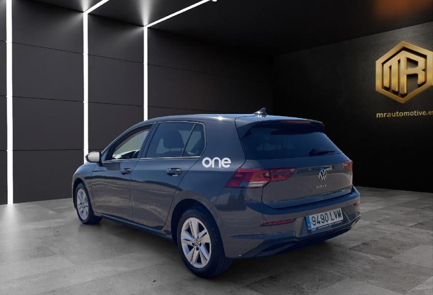 VOLKSWAGEN Golf 2021