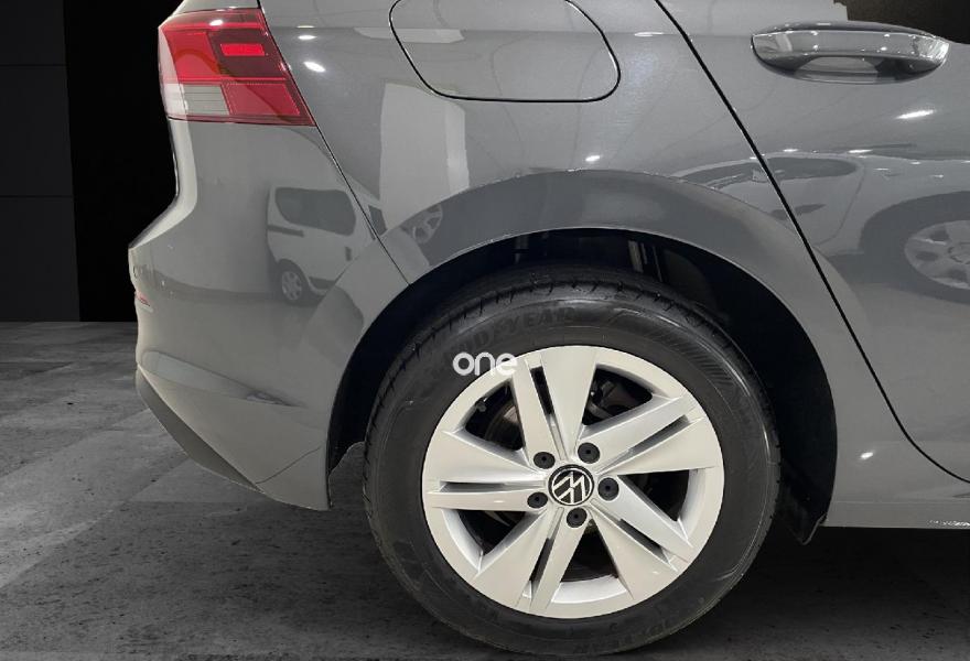 VOLKSWAGEN Golf 2021