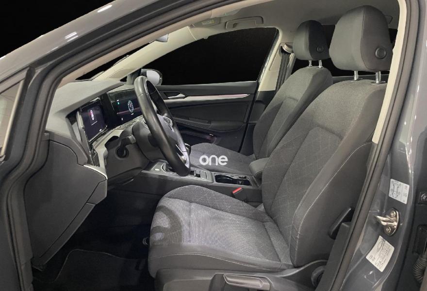 VOLKSWAGEN Golf 2021