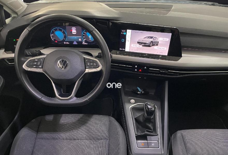 VOLKSWAGEN Golf 2021