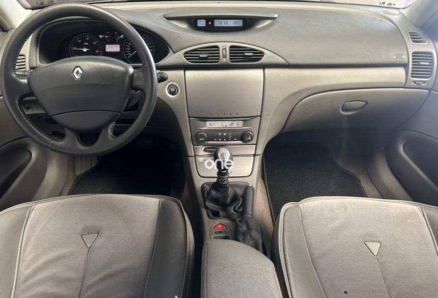 RENAULT Laguna 2003