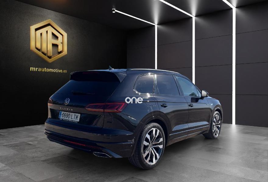 VOLKSWAGEN Touareg 2021