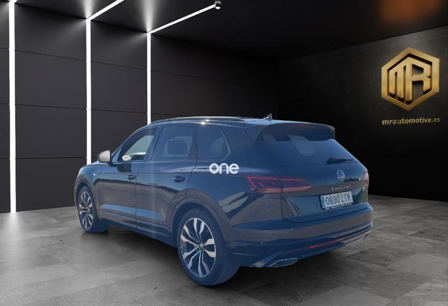 VOLKSWAGEN Touareg 2021