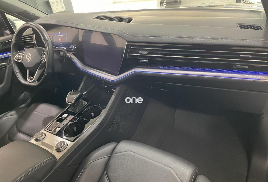 VOLKSWAGEN Touareg 2021
