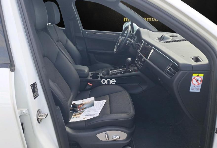 PORSCHE Macan 2022