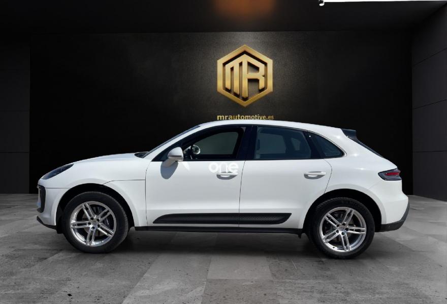 PORSCHE Macan 2022
