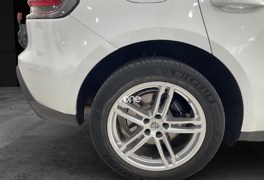 PORSCHE Macan 2022