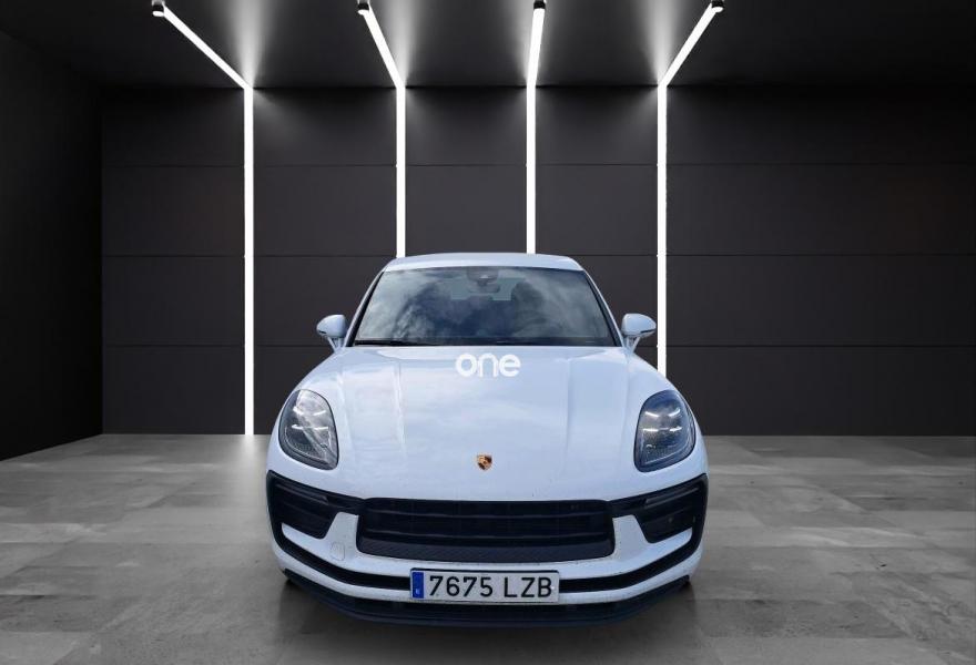 PORSCHE Macan 2022