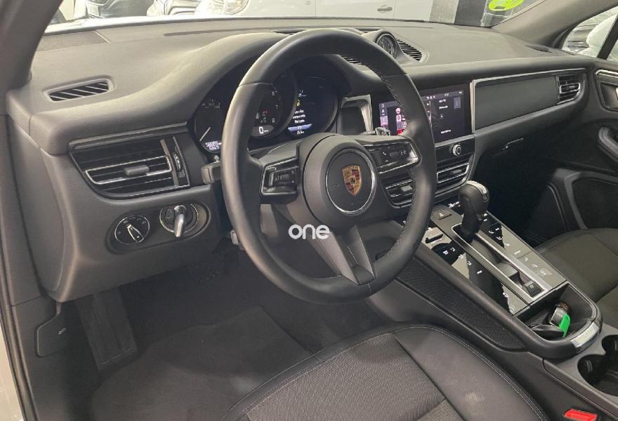 PORSCHE Macan 2022