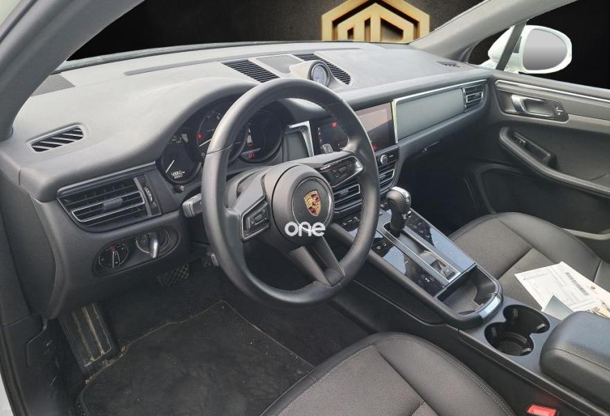 PORSCHE Macan 2022