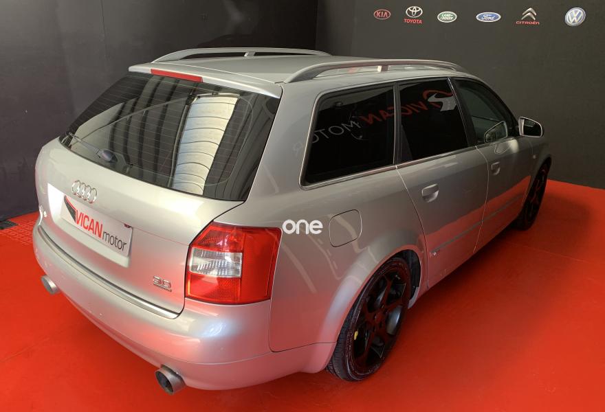 AUDI A4 2002
