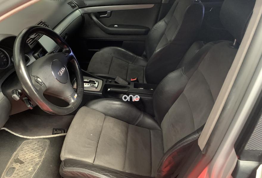 AUDI A4 2002