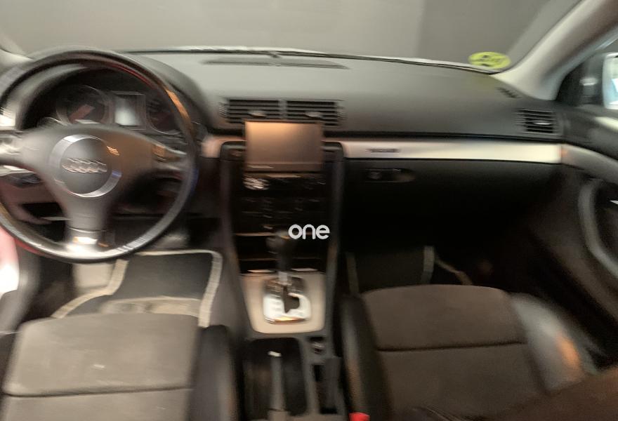 AUDI A4 2002