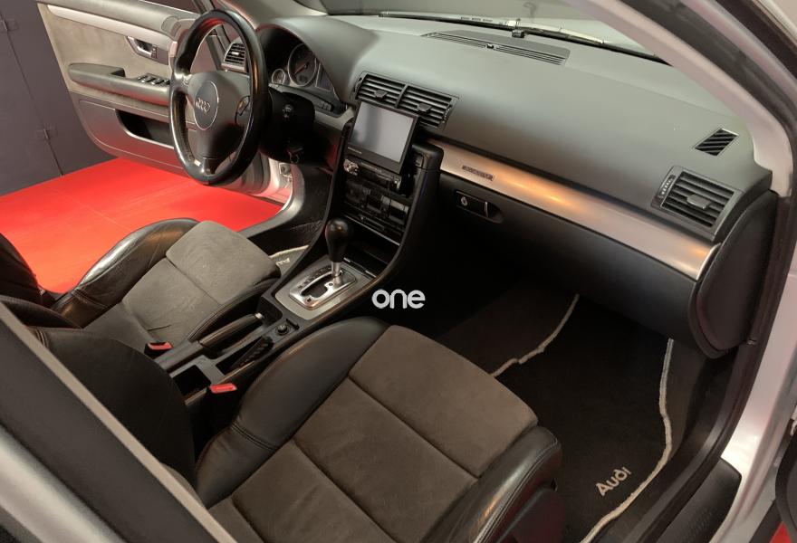 AUDI A4 2002
