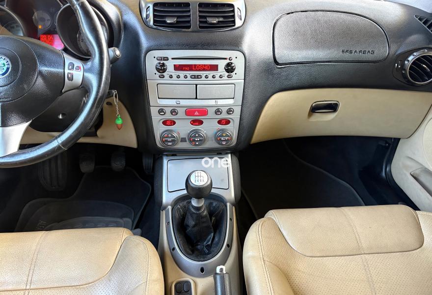 ALFA ROMEO GT 2006