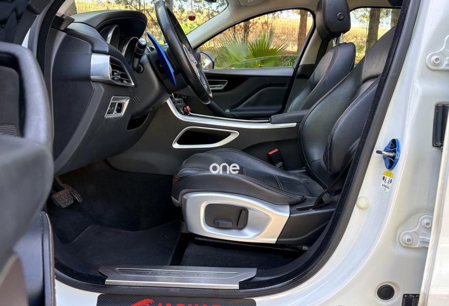 JAGUAR F-Pace 2017