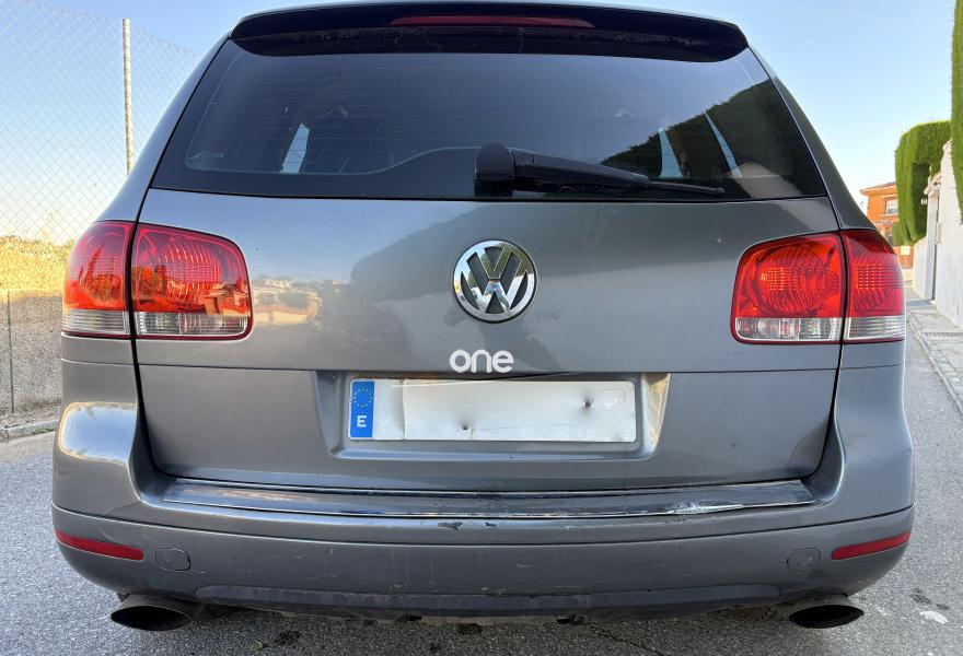 VOLKSWAGEN Touareg 2005