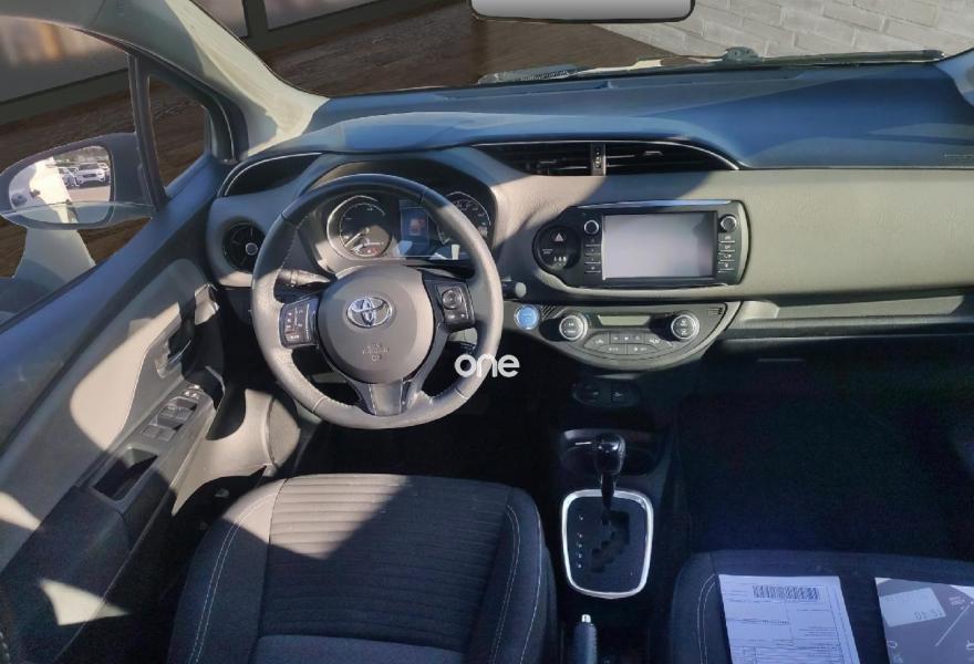 TOYOTA Yaris 2019