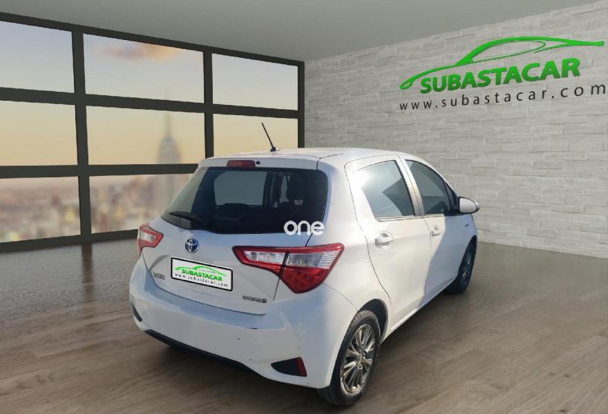 TOYOTA Yaris 2019