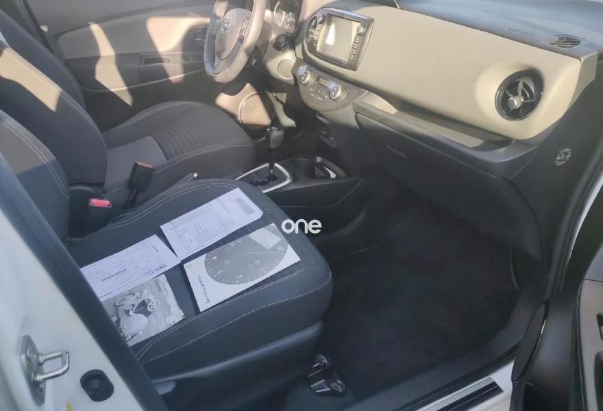 TOYOTA Yaris 2019