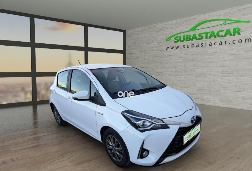 TOYOTA Yaris 2019