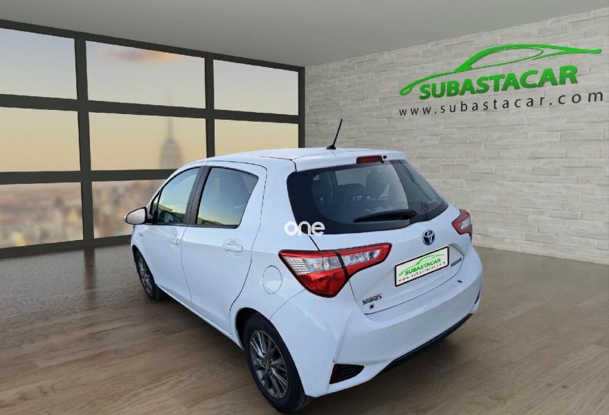 TOYOTA Yaris 2019