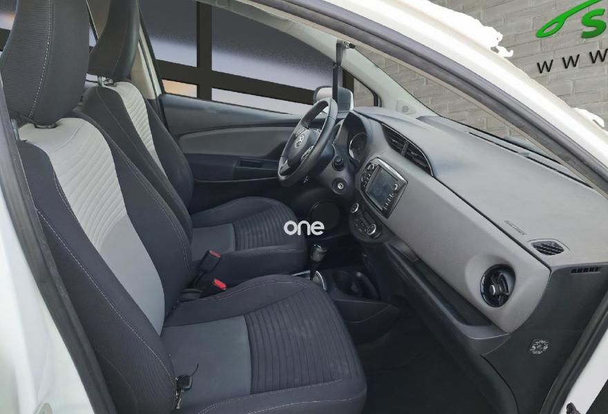 TOYOTA Yaris 2019