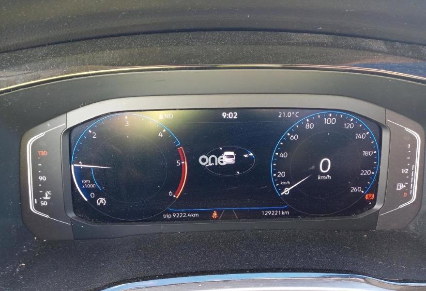 VOLKSWAGEN Touran 2023