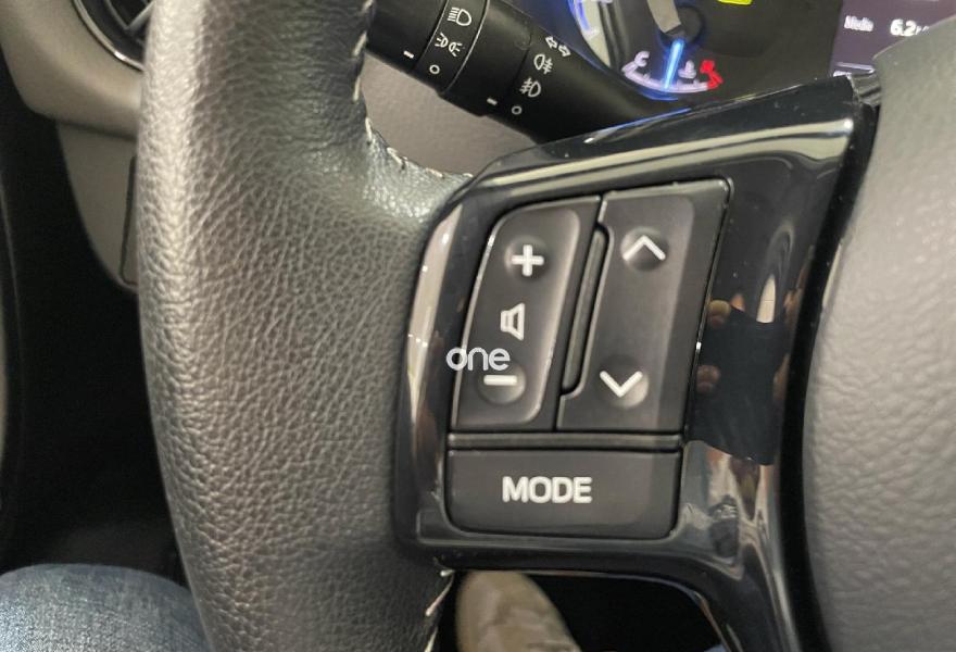 TOYOTA Yaris 2019