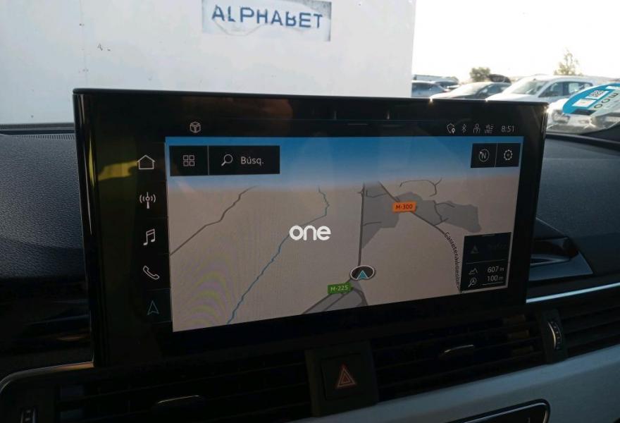 AUDI A4 2023