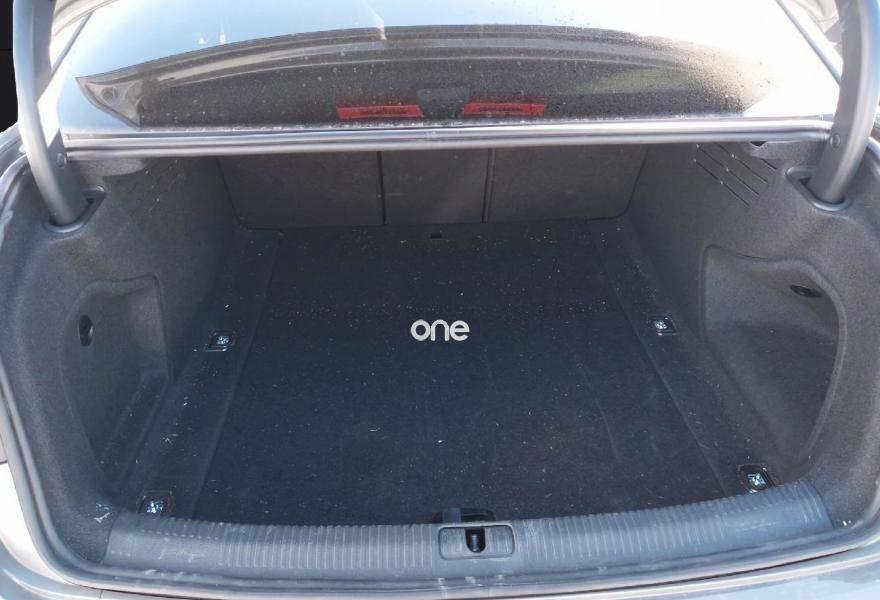 AUDI A4 2023