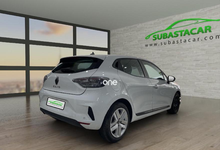 RENAULT Clio 2024