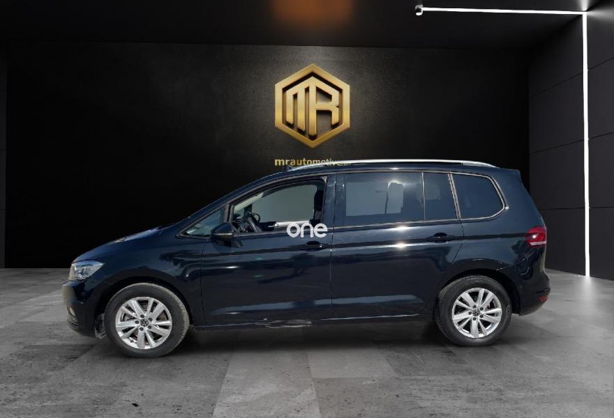 VOLKSWAGEN Touran 2023