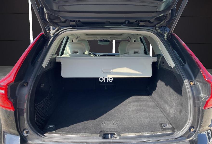 VOLVO XC60 2021