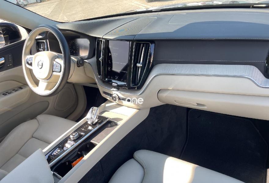 VOLVO XC60 2021