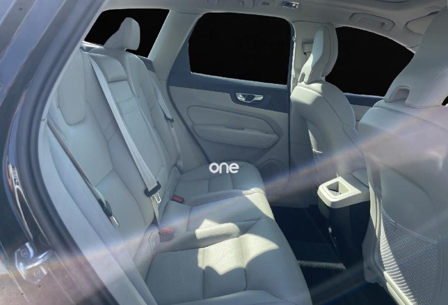 VOLVO XC60 2021