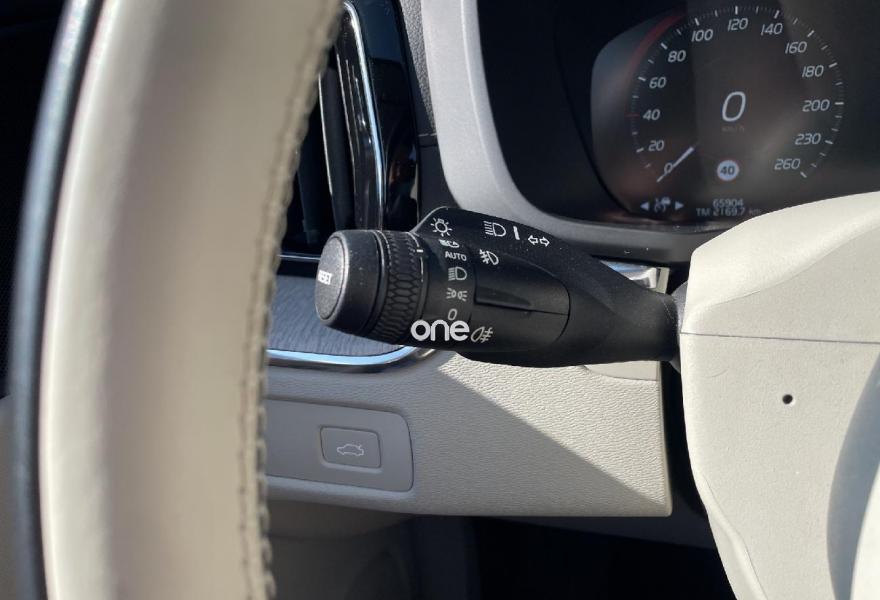 VOLVO XC60 2021