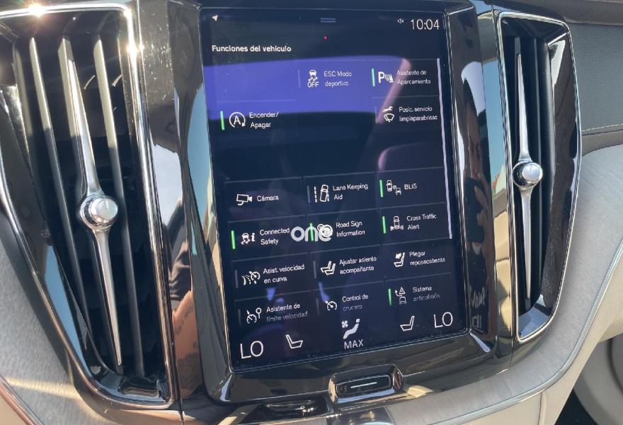 VOLVO XC60 2021