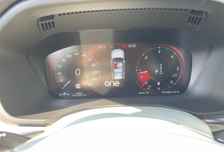 VOLVO XC60 2021