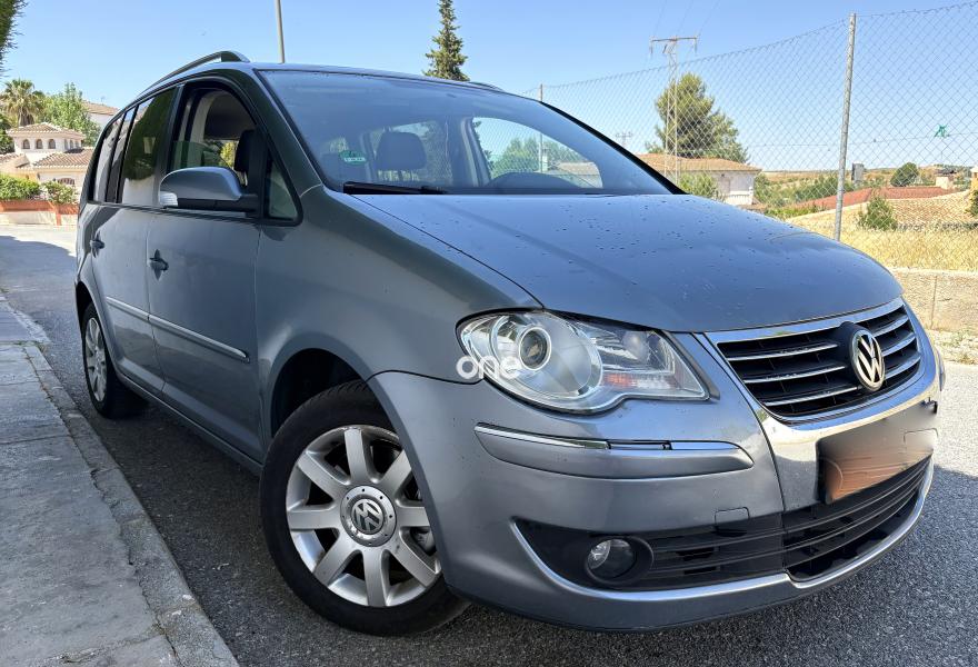 VOLKSWAGEN Touran 2008