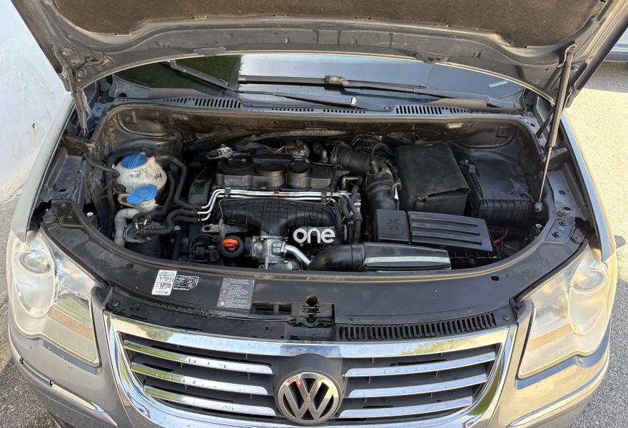 VOLKSWAGEN Touran 2008
