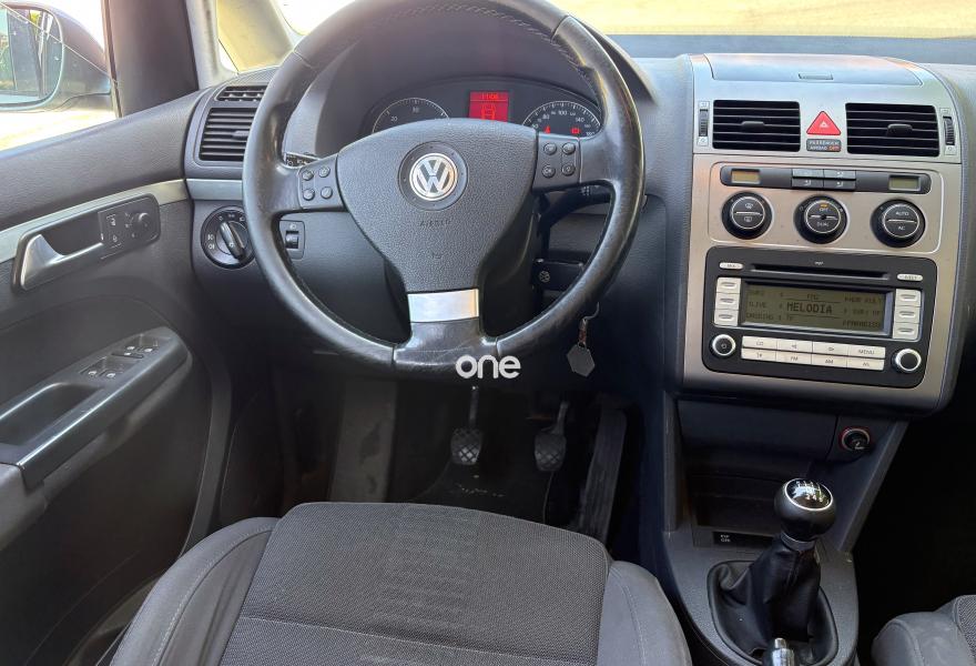 VOLKSWAGEN Touran 2008