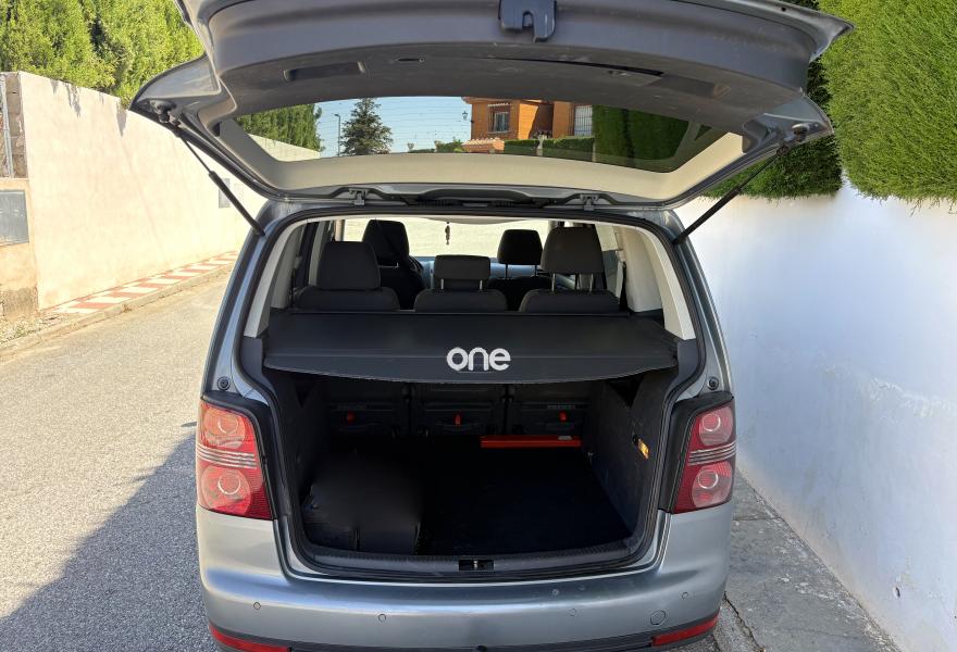 VOLKSWAGEN Touran 2008