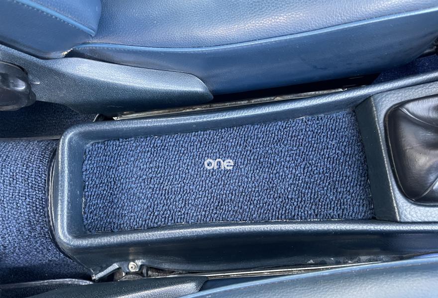 MERCEDES 200 1975