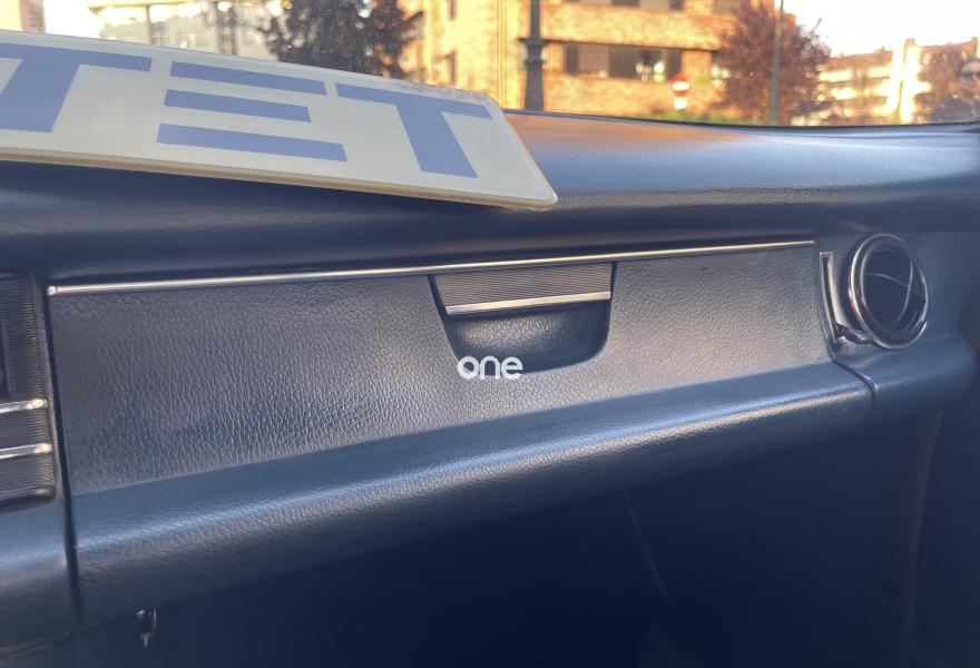 MERCEDES 200 1975