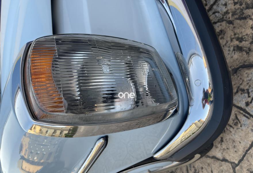 MERCEDES 200 1975