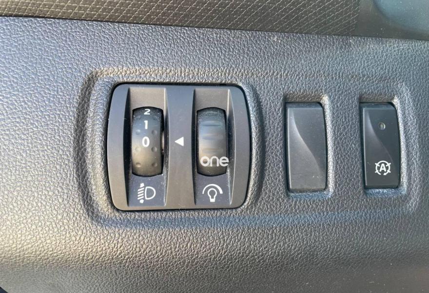 RENAULT Clio 2018