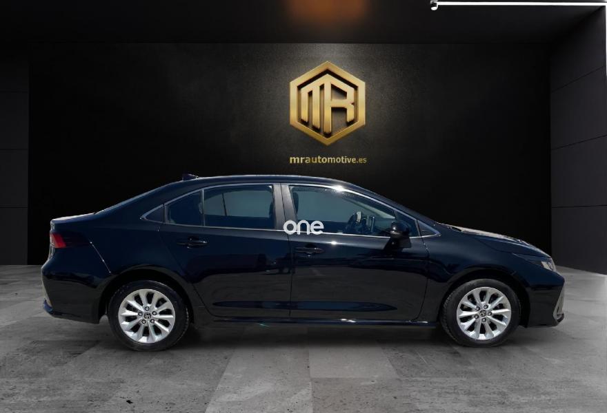 TOYOTA Corolla 2022