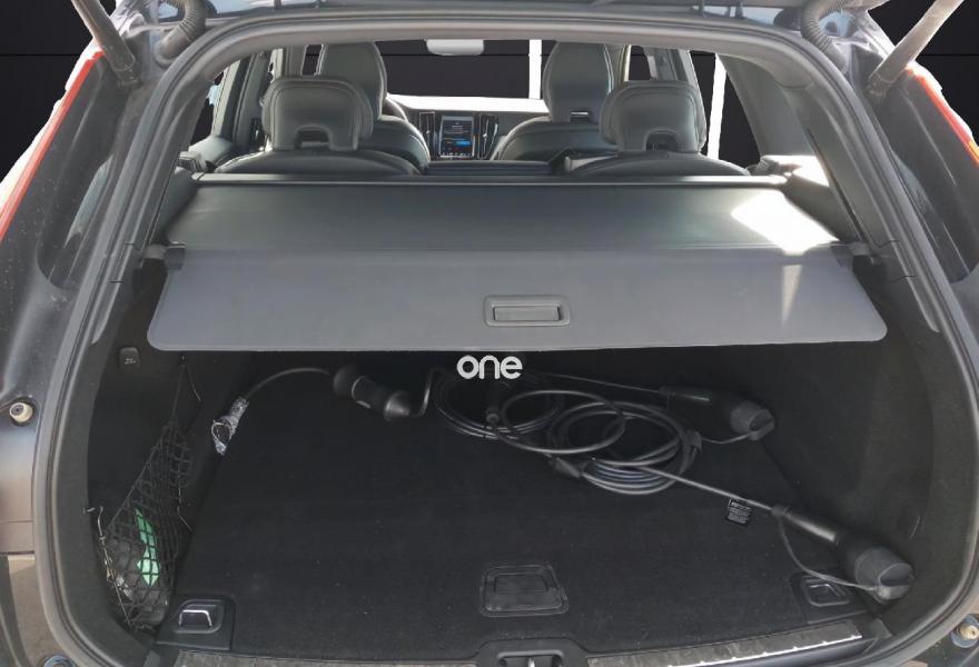 VOLVO XC60 2023