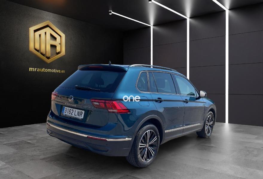 VOLKSWAGEN Tiguan 2021